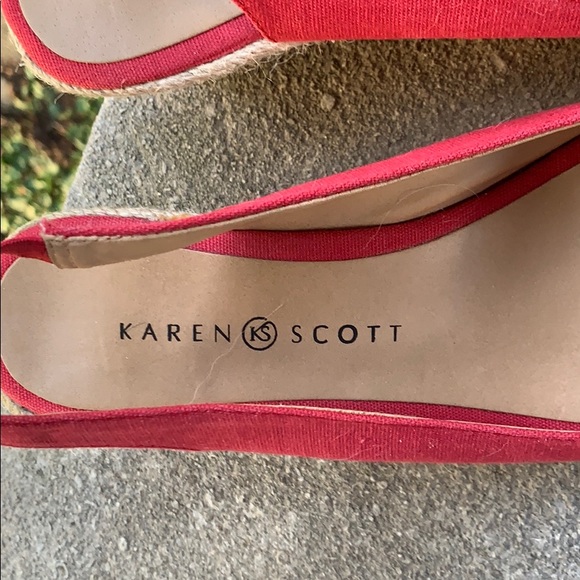 Karen Scott red espadrilles size 8.5 - Picture 2 of 5